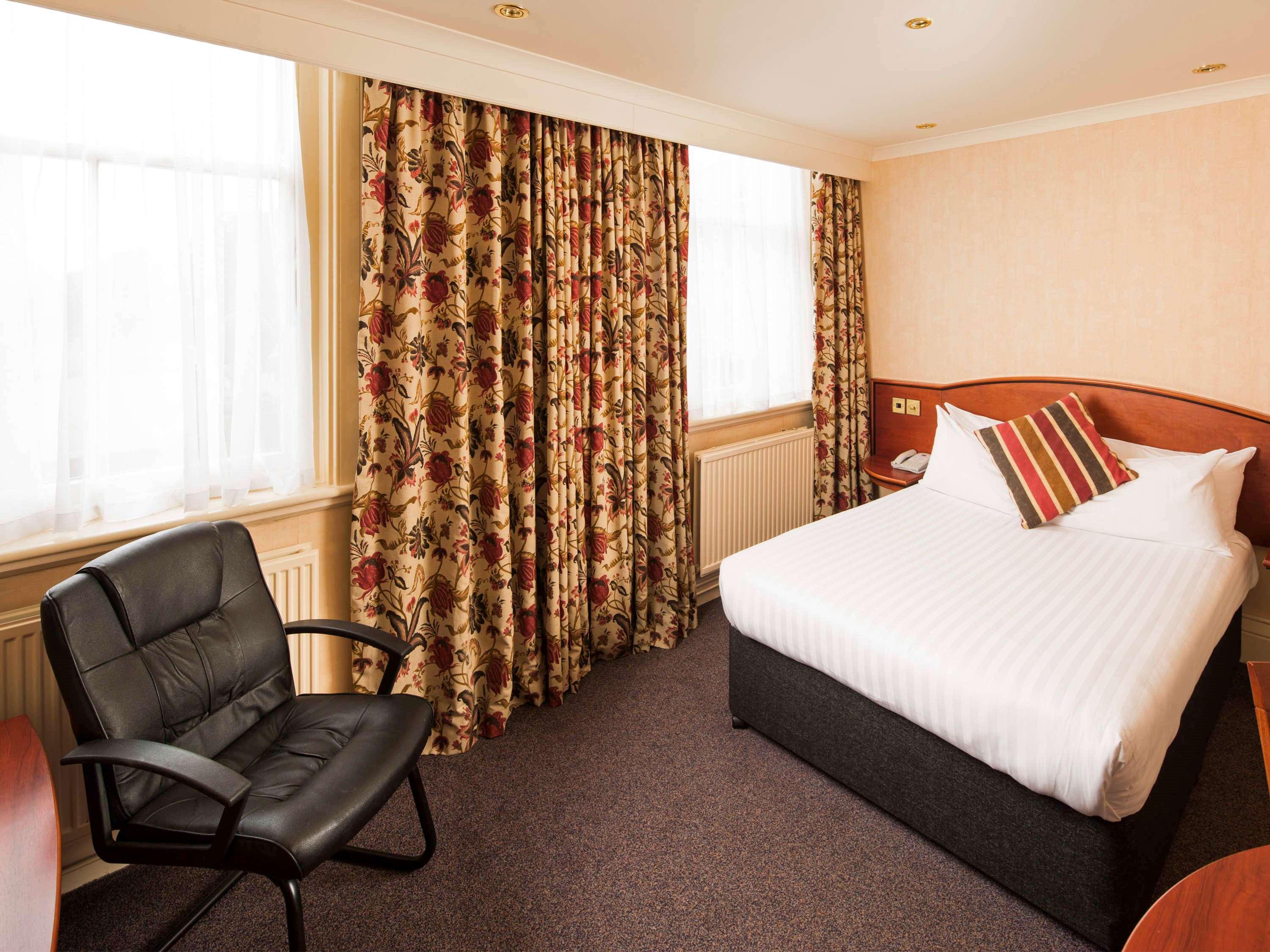 เมอร์เคียว เบอร์ตัน อัพพอน เทรนท์ นิวตัน พาร์ค Hotel Burton-upon-Trent ภายนอก รูปภาพ