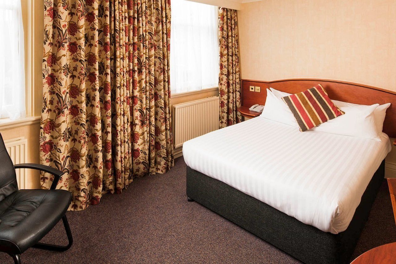 เมอร์เคียว เบอร์ตัน อัพพอน เทรนท์ นิวตัน พาร์ค Hotel Burton-upon-Trent ภายนอก รูปภาพ