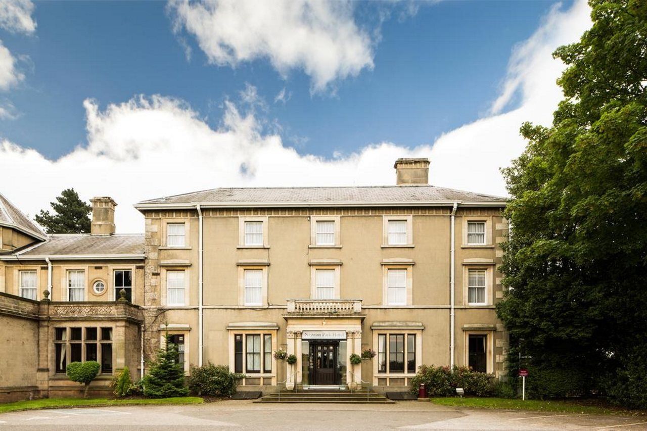 เมอร์เคียว เบอร์ตัน อัพพอน เทรนท์ นิวตัน พาร์ค Hotel Burton-upon-Trent ภายนอก รูปภาพ